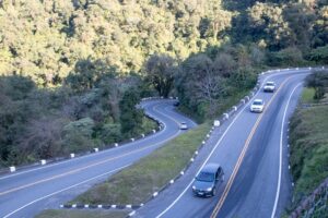 best hybrid suv for highway driving